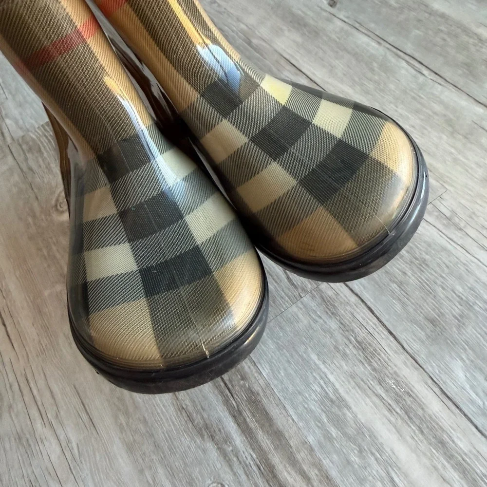 Burberry Kids Haymarket Check Rain Boots Beige Made in Italy EU 29/30 US 11/12